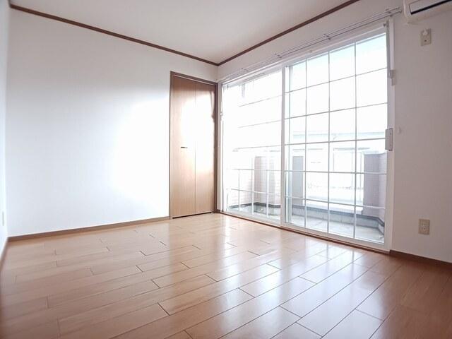 ファミリー（101） 室内