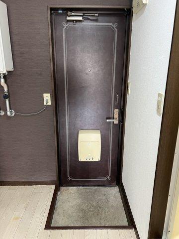 トピア新屋（106） 玄関