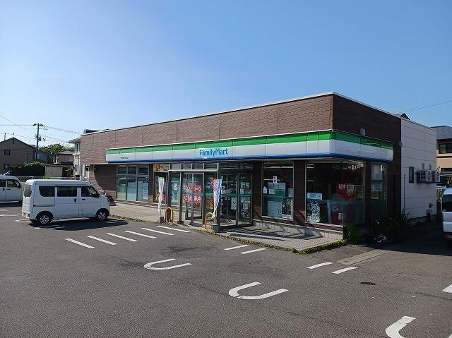 ファミリーマート新屋日吉町店：684m