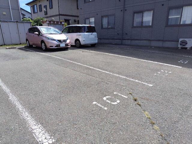 アルス外三　B（201） 駐車場