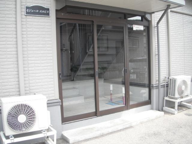 セジュールエルピス（102） エントランス