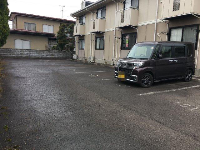 セジュール桜町（205） 駐車場