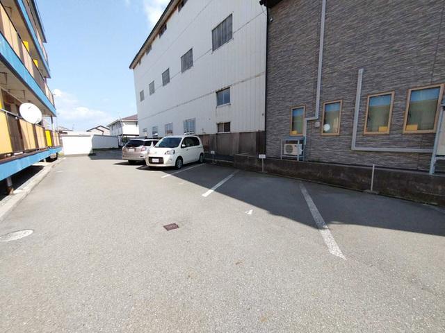 ほどのニッセイハイム（301） 駐車場