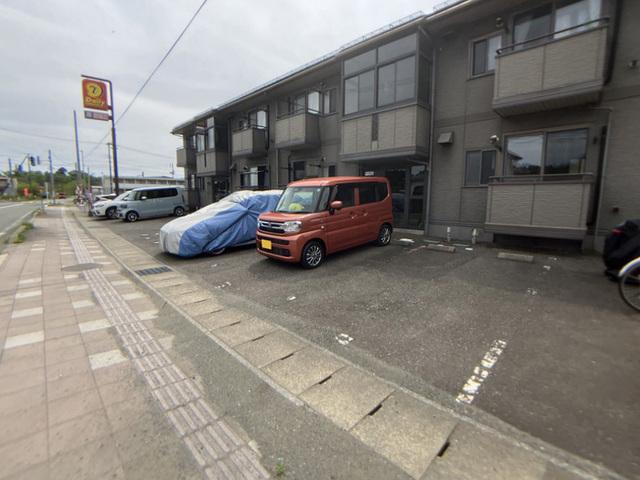サンパティーク鎌田（103） 駐車場