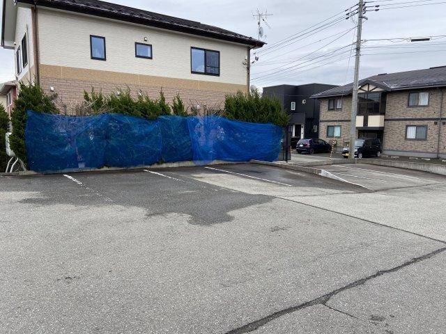 御所野ハイツC（202） 駐車場