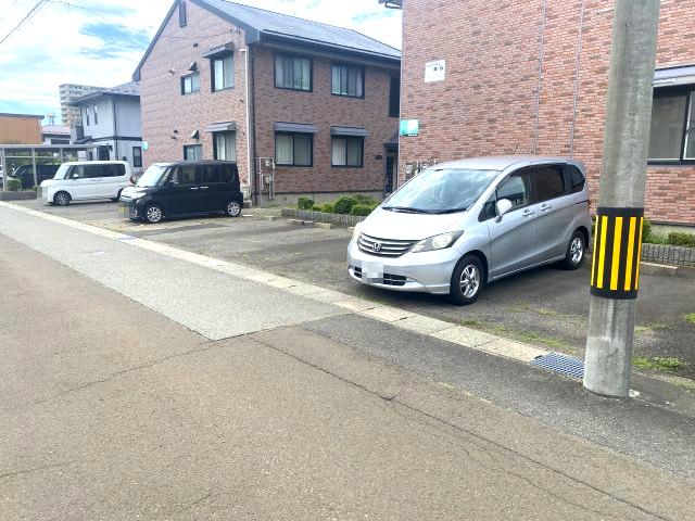 ビューティフルヒル美丘Ｂ（201） 駐車場