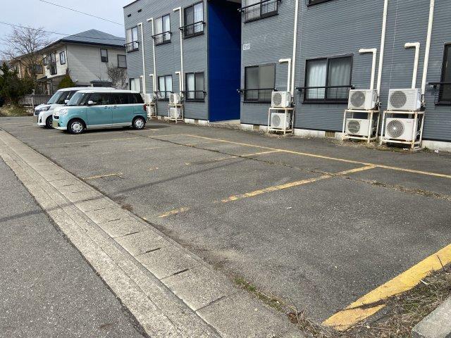 トピア新屋（202） 駐車場