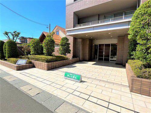 サーパス泉 エントランス