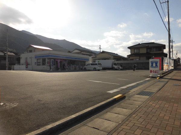 ローソン新居浜篠場町店：559m