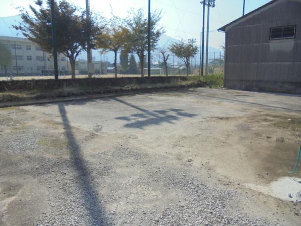 山一アパート（8） 駐車場