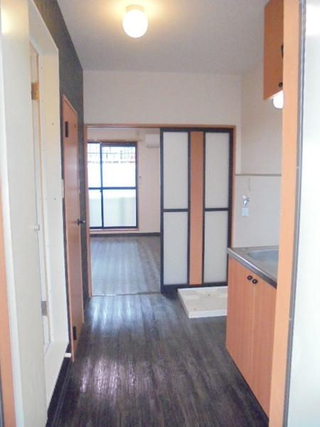 apartment 中須賀町１丁目