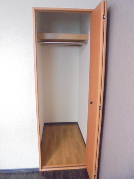 apartment 中須賀町１丁目