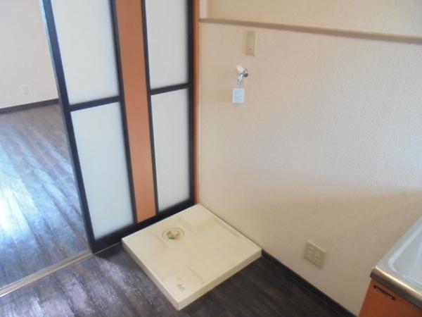 apartment 中須賀町１丁目