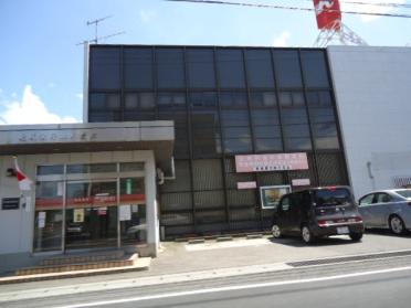 愛媛銀行泉川支店：1758m