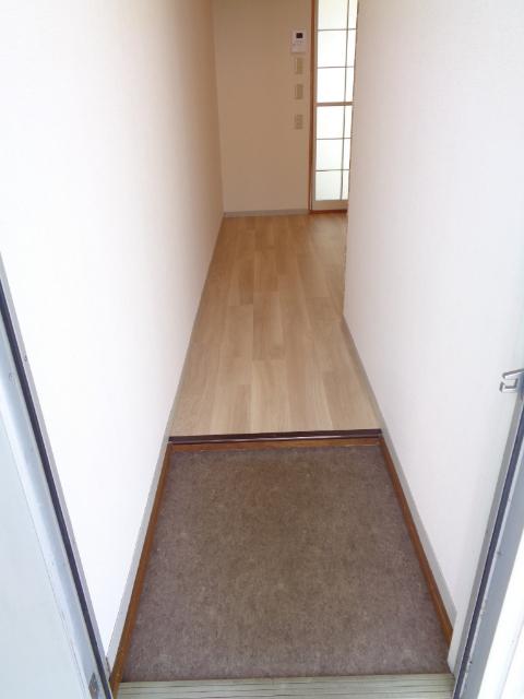 セジュールJINNO（C105） 玄関