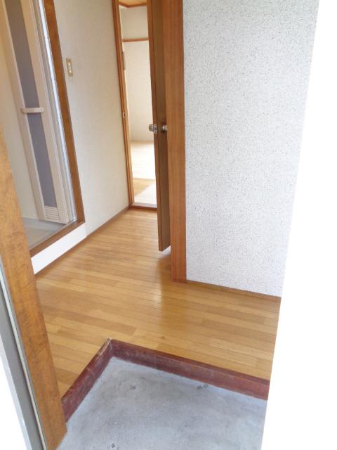 エトワール北新町（202） 玄関