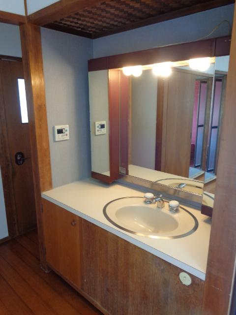 detached 坂井町３丁目