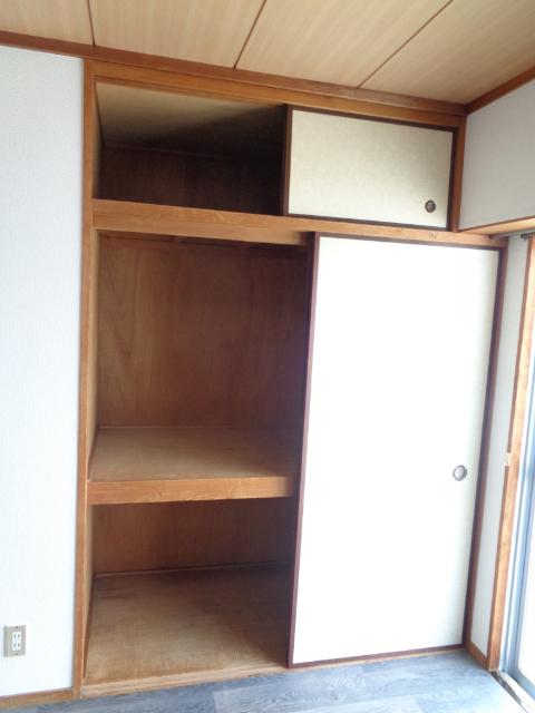 エバグリーンハイツ（322） 収納