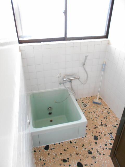庄内町2丁目5-47A様借家（S6） バス／シャワー