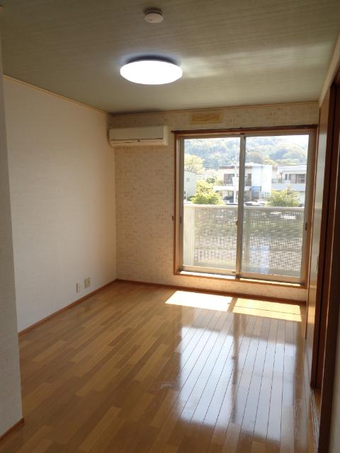 apartment 松神子３丁目