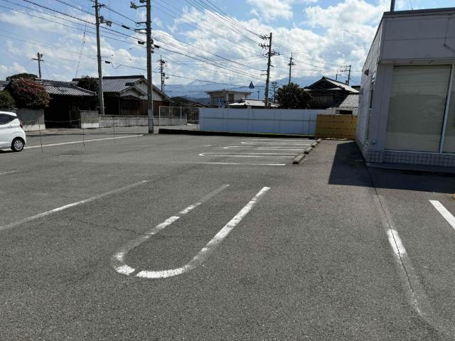 沢津町1丁目O様テナント（-） 駐車場