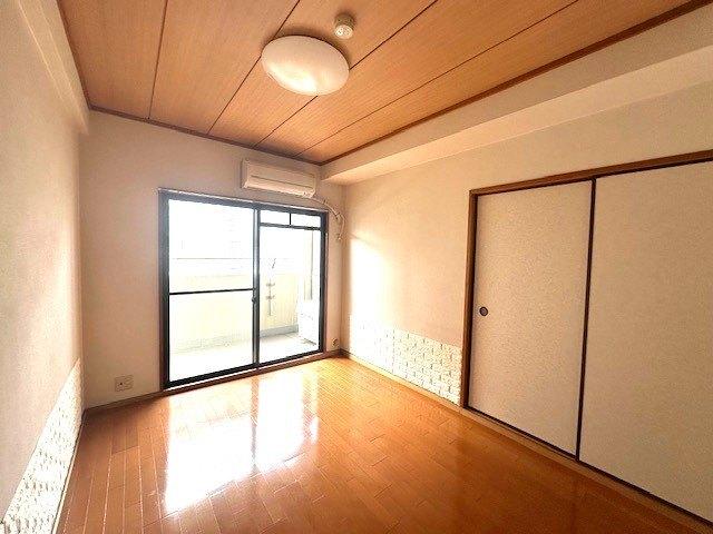 ダイアパレス新居浜（208） リビング
