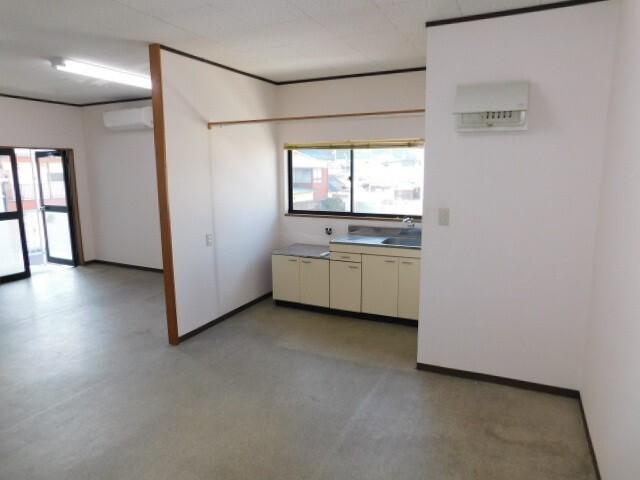 ヨンケンビル（2F　南） キッチン