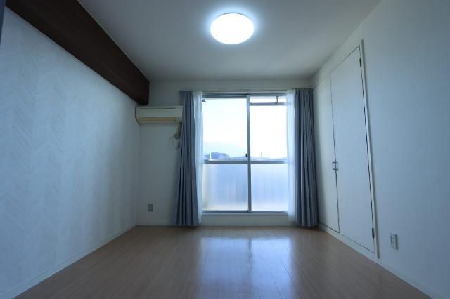 ルネシュ・プランドール（405） 部屋画像