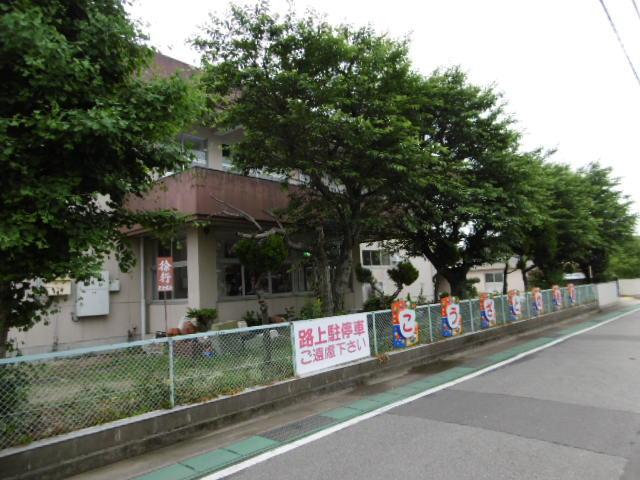 新居浜市立神郷幼稚園：620m