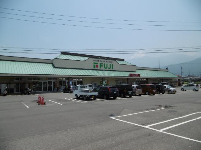 フジ本郷店：203m