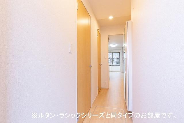 グラシオッソ坂井　Ⅲ（103） 玄関