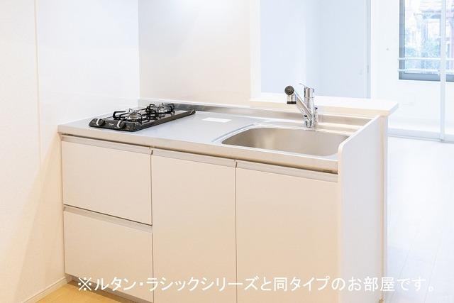 グラシオッソ坂井　Ⅲ（103） キッチン