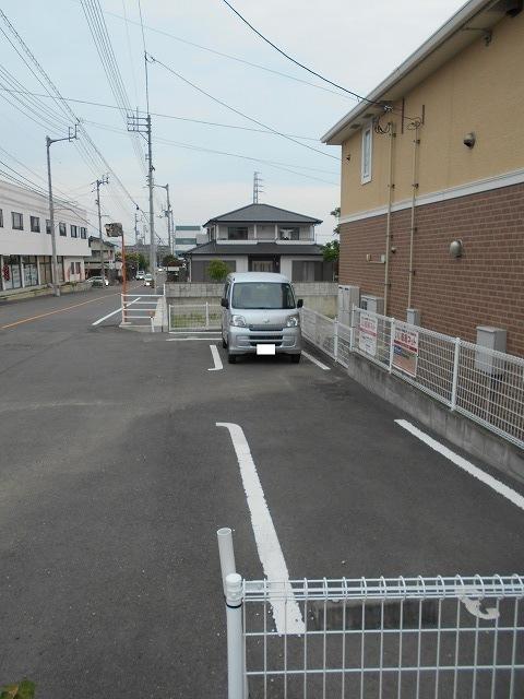 ソーレ　フジ　Ⅱ（102） 駐車場