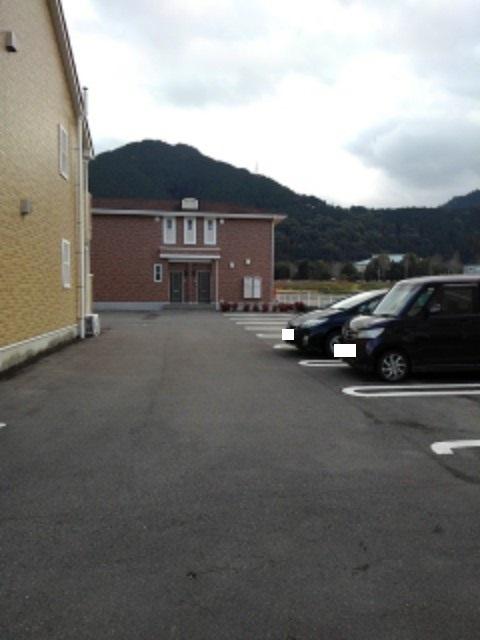 サングリーンハイツＡ（102） 駐車場