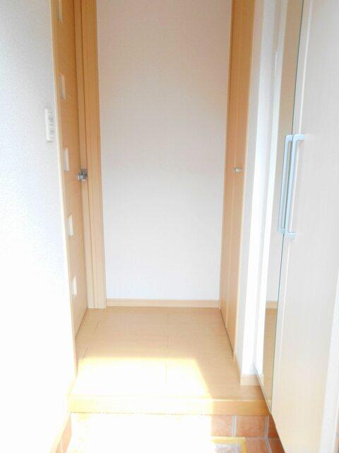 シュヴェスタ−　Ⅱ（101） 室内