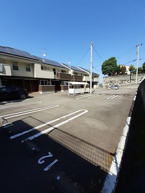 グラン・すずかぜの丘Ｂ（202） 駐車場