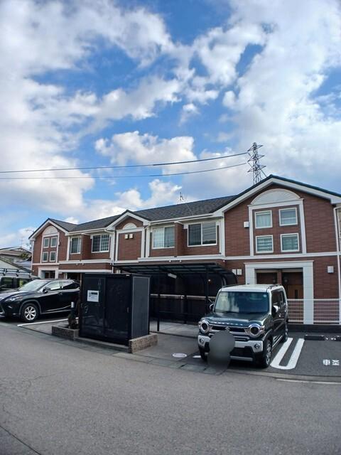 ポートルシパー（105） 駐車場