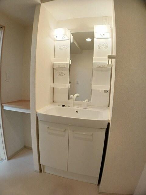 ローズ　クォーツ（103） 洗面
