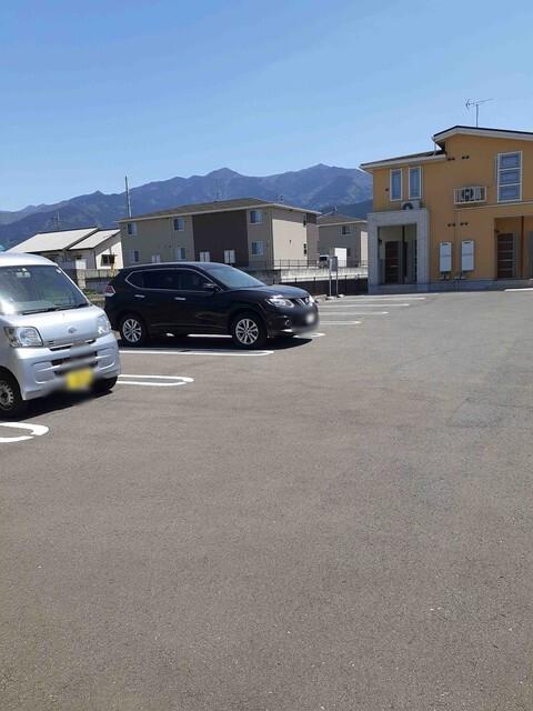 サピーＮ・Ⅱ　Ａ（103） 駐車場