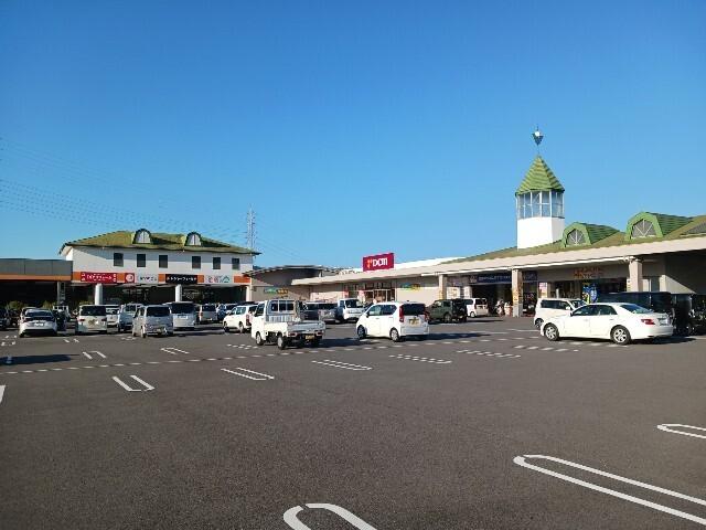 ＤＣＭ新居浜店：600m