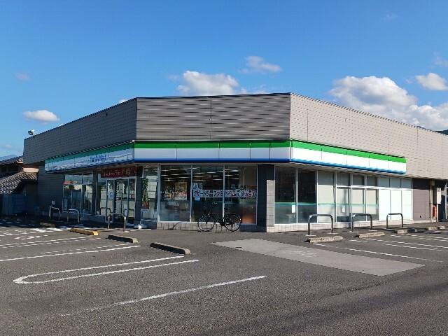 ファミリーマート新居浜中村店：700m