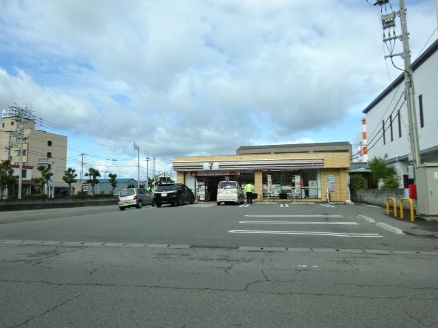 セブンイレブン新居浜元塚店：281m