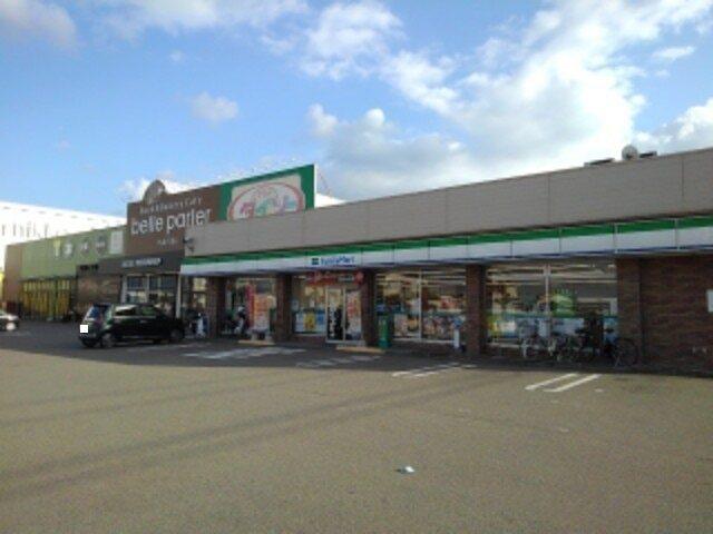 ファミリーマート川東店様：600m