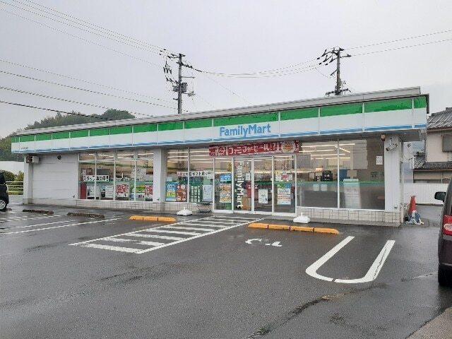 ファミリーマート神郷店：600m