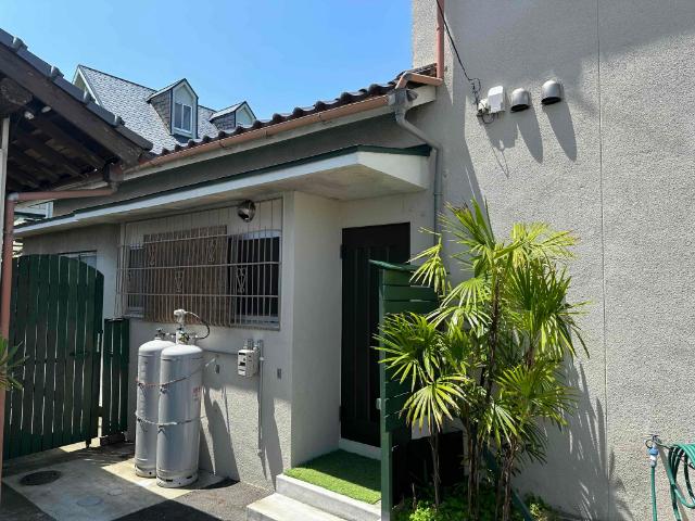 新居浜駅より徒歩9分 築64年10ヶ月 2階建の賃貸物件