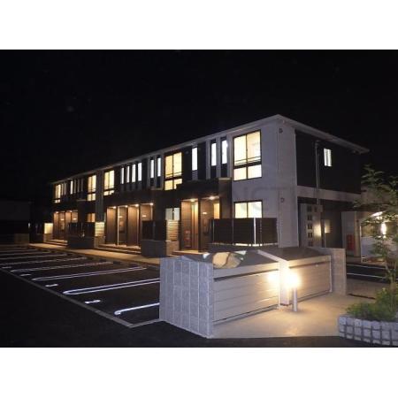 外観写真（夜）