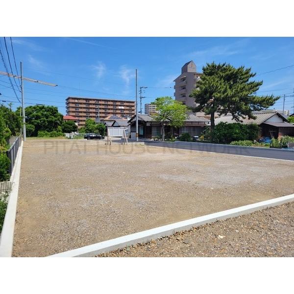 スーパー・ホームセンター・学校等近く生活至便立地！
