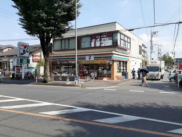 セブンイレブン　浦和埼玉大学店：130m