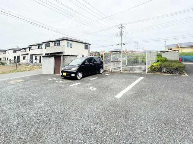 グリーンヒル桜ヶ丘　Ａ（302） 駐車場