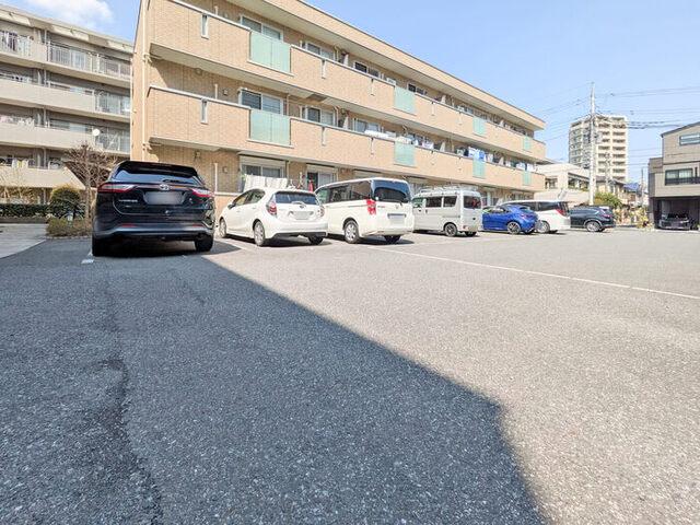 ロイヤルヒルズ武蔵浦和　Ａ（206） 駐車場